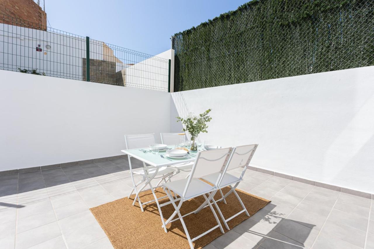 Apartamentos La Pelusa Málaga Exterior foto